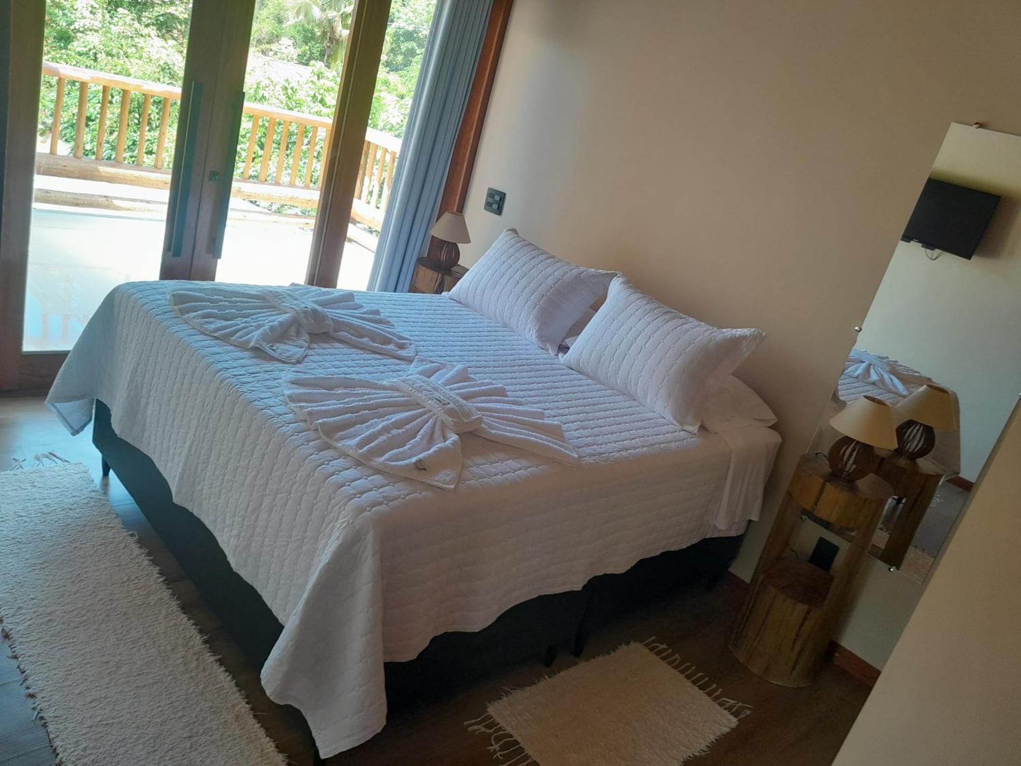 Villa New House, 10 Mins Walk To & Quadrado Porto Seguro